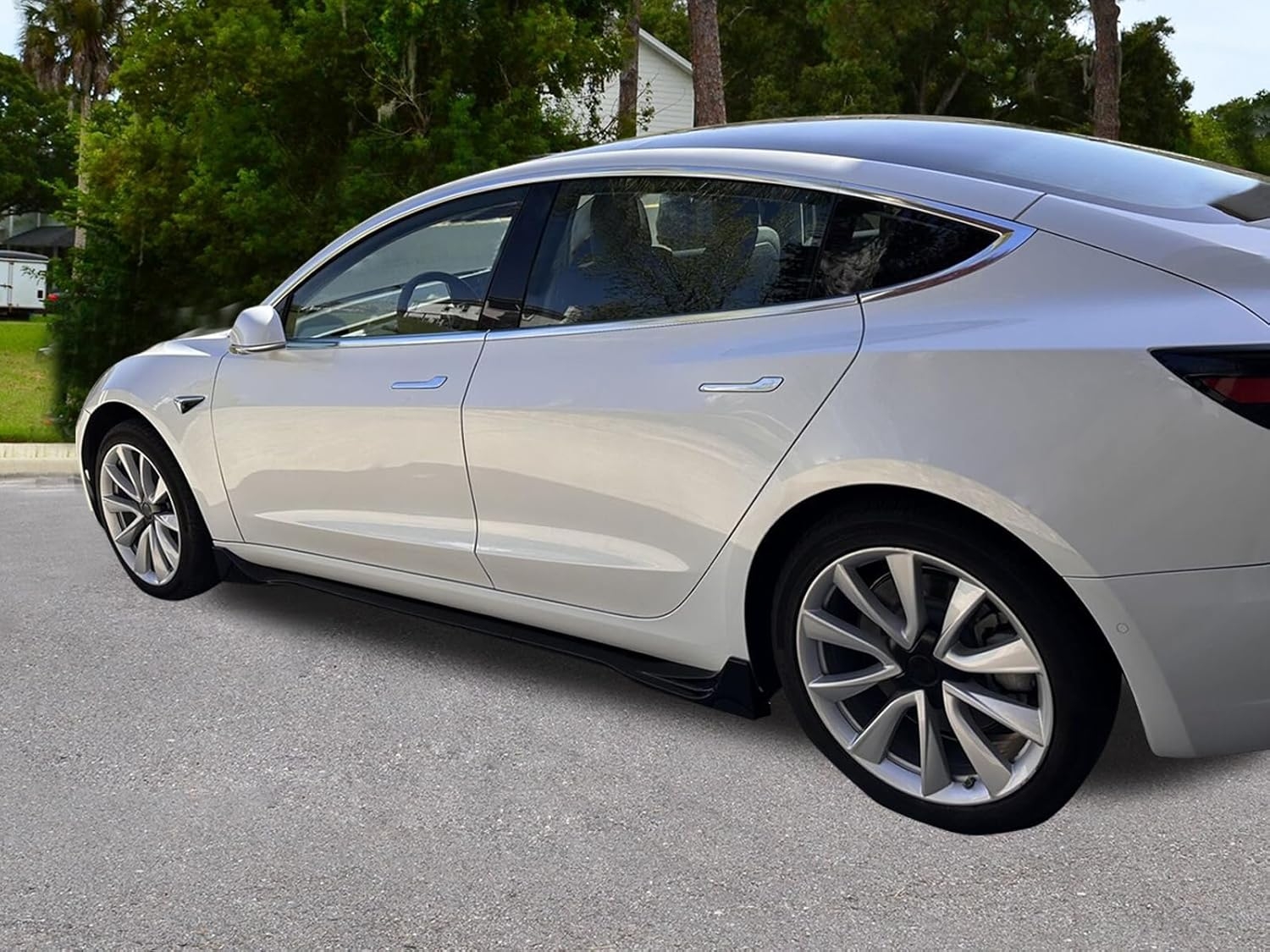 IKON MOTORSPORTS, Side Skirts Compatible with 2017-2025 Tesla Model 3, Gloss Black ABS Plastic IKON Style Side Skirt Extension Rocker Panel 4PC, 2018 2019 2020 - Image 4